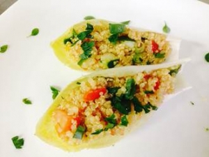 Salada de quinoa agridoce