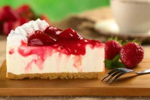 Cheesecake de ricota com frutas vermelhas